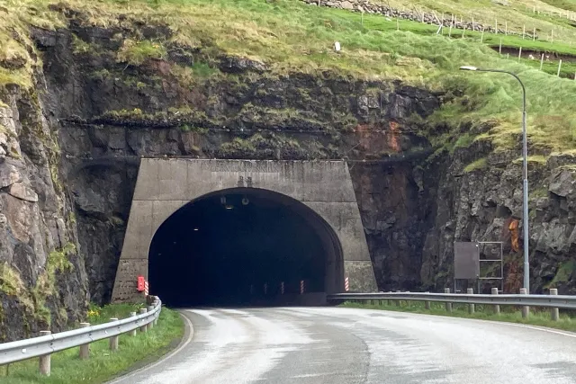 Some tunnel entrances - large, but also narrow