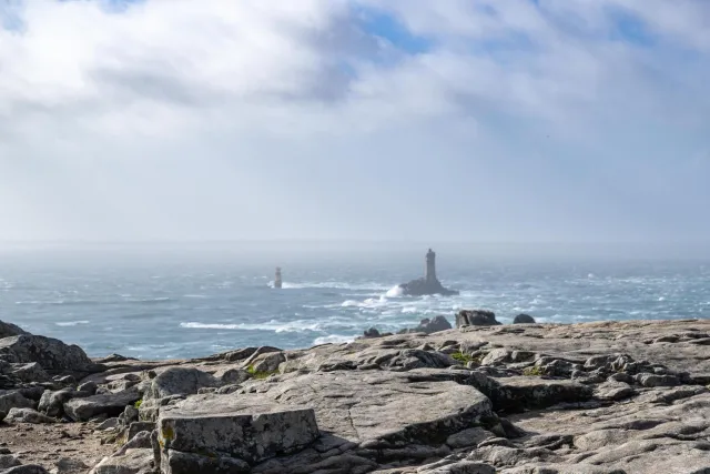 The lighthouses Phare de la Vieille and Tourelle de la Plate in front of the Pointe du Raz